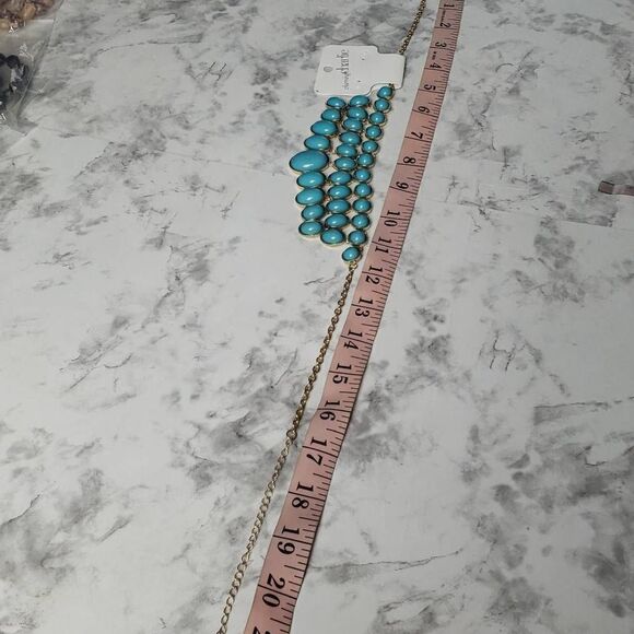 Turquoise Gemstone Necklace - Picture 8 of 11